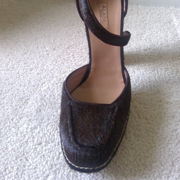 Never worn Alaia calf hair platform heels, size 8 - Picture 3 of 6